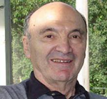 DR. HARVEY CHOCHINOV  Obituary pic