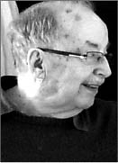Ronald McFARLANE Obituary pic