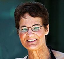 LINDA COLLEEN LOWDON  Obituary pic