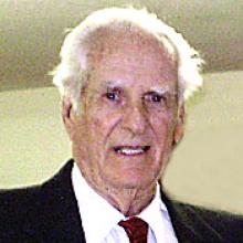 LORNE HILTON PEARCE  Obituary pic