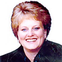 LINDA GOMES (MELNYK)  Obituary pic