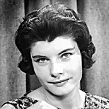 CAROL DAVIES  Obituary pic