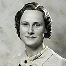 MURIEL MARGARET IRWIN  Obituary pic