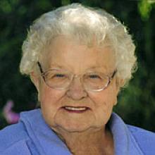JOAN ELIZABETH STEWART  Obituary pic