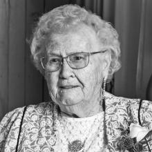 DONALDA MARION MCRAE Obituary pic