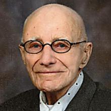 STUART (FARQUHARSON) YOUNG  Obituary pic