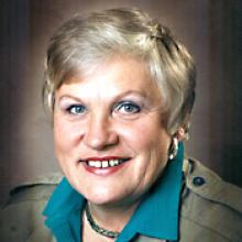 VERNA MARGARET PARFENIUK (HNATYSZYN)  Obituary pic