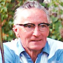 GORDON IRVINE HUNTER  Obituary pic