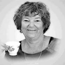 MARGARET KNOWLES PLAXTON Obituary pic
