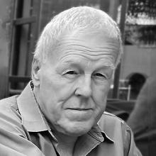 DOUGLAS CHARLES GORDON Obituary pic