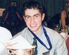 DAMIAN LEWIS MILLS  Obituary pic