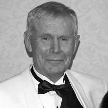 HELMUT NEUFELD Obituary pic