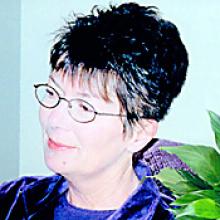 SHELLEY DAVIDSON  Obituary pic