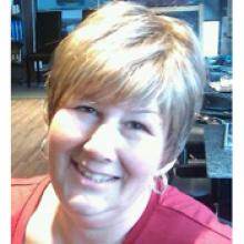 LISA THOMSON  Obituary pic