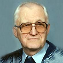 JOHN HILDEBRAND  Obituary pic