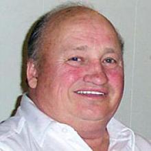 SAM GILCHRIST  Obituary pic