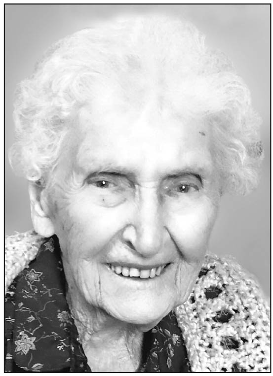 Iris CARROLL Obituary pic