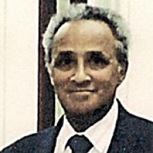 FREDERICK (DOC) BARRINGTON MACDONALD-HOLDER  Obituary pic