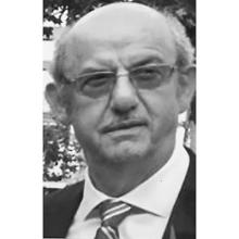 PERRY GINAKES Obituary pic
