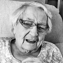 AGNES SEALS Obituary pic