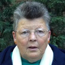 BEVERLY ROBERTSON  Obituary pic