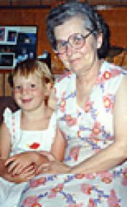 HELEN LENA KOSHELANYK  Obituary pic