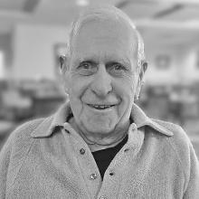 PHILIP MACMILLAN Obituary pic