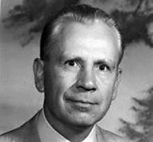 ALEXANDER SMALUK Obituary pic