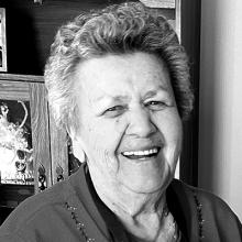OLGA ARNOULD Obituary pic