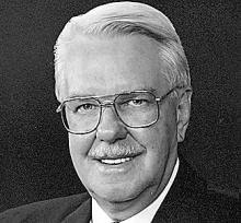 MAGNUS PETERSON  Obituary pic