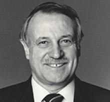 R.E. (RON) NEWCOMB  Obituary pic