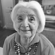 SHIRLEY LAND Obituary pic