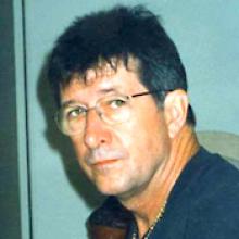 KENNETH HEINRICHS  Obituary pic