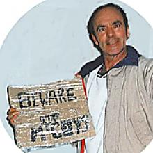 KENNETH GORDON MACCOY  Obituary pic
