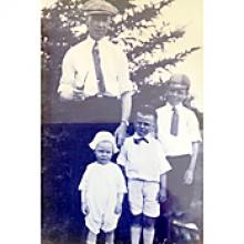 ROY MACGREGOR LESLIE  Obituary pic