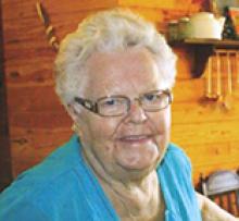 DOROTHY DAVIDUIK (NATURKACH) Obituary pic