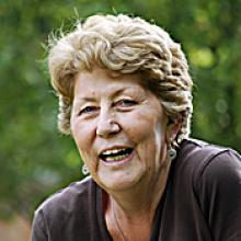 DEIRDRE BAYES  Obituary pic