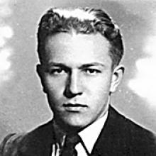 JULIAN KRAUS  Obituary pic