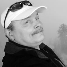 LES JOHNSON Obituary pic