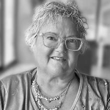 LISA SENICKI Obituary pic