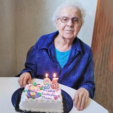 MARY ROBERTS Obituary pic
