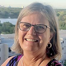 LUANNE MOUNK Obituary pic