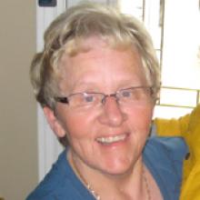 HELEN  WEISS  Obituary pic
