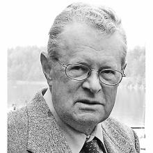 GORDON DENIS GRIEEF Obituary pic