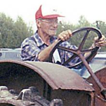 CASMIR KOMADOWSKI  Obituary pic