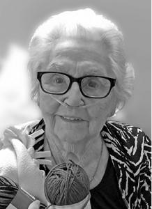 Martens, Antoinette Obituary pic