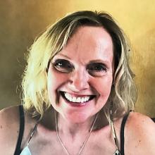 CAROLYN KINNEAR/NEUFELD Obituary pic