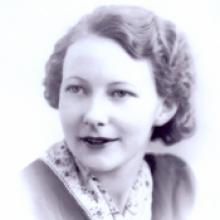 PEGGIE CROOKES  Obituary pic