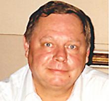 MURRAY REYNOLDS  Obituary pic