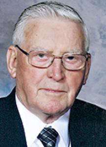 WALTER LYLE ROBERTSON Obituary pic